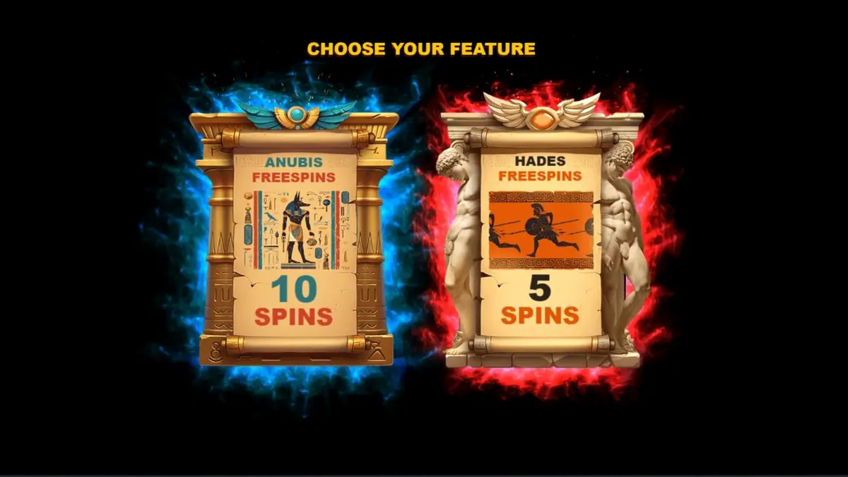 Tangkapan layar permainan slot Clash of Gods: Anubis vs Hades menampilkan dua dewa mitologi di arena emas.